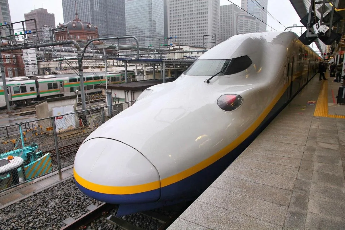 bullet-train-2508x1671.jpg