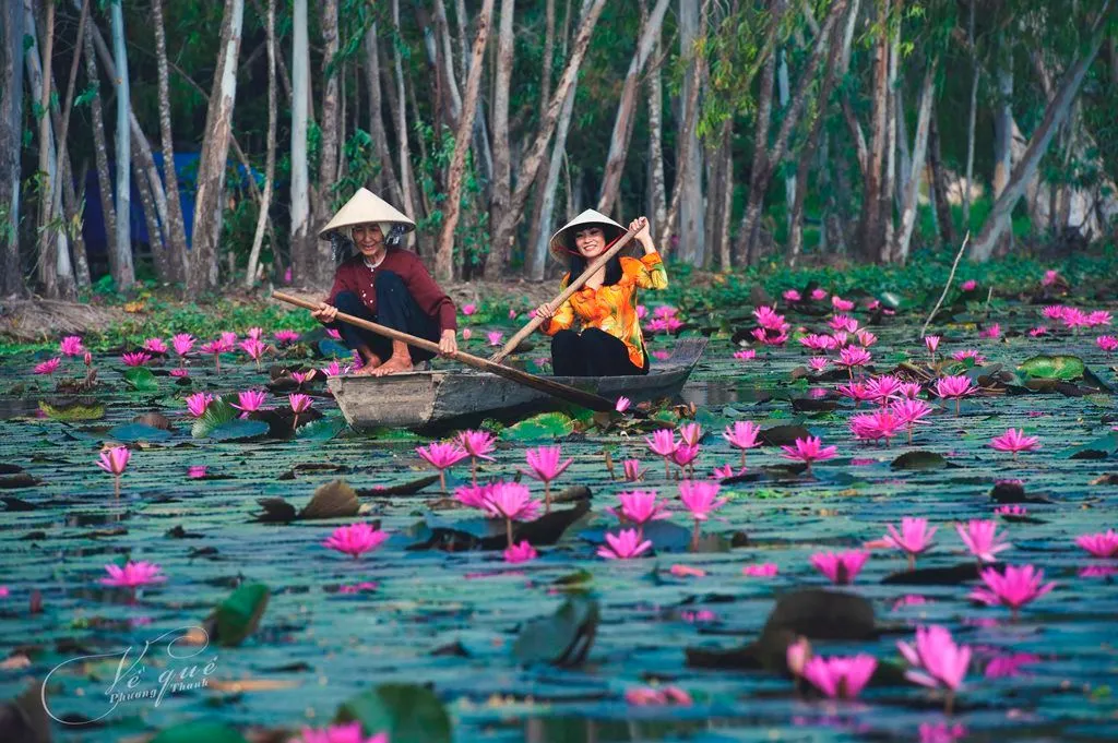 phuong-thanh-khong-ngai-nang-mua-de-thuc-hien-bo-anh-tuyet-dep-ve-viet-nam.jpg