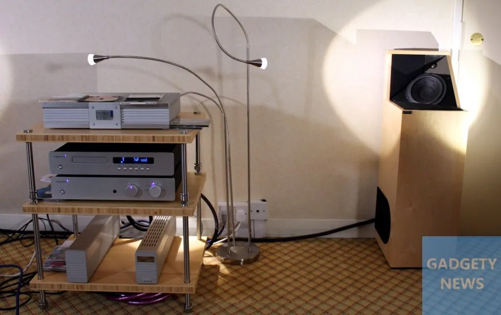 larsen speakers, exposure hifi, isotek mains power
