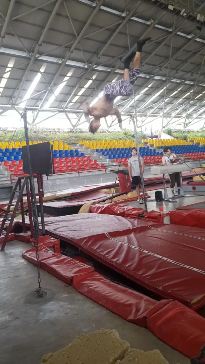 FoD3ec1koWMmcF1g_1000218044.webp