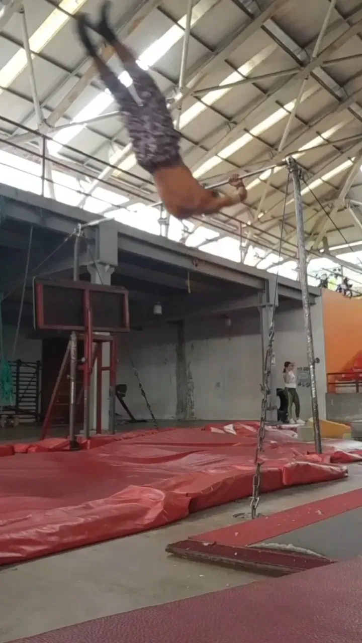 GuzwgWt5s0Vfkp2O_1000154382.webp