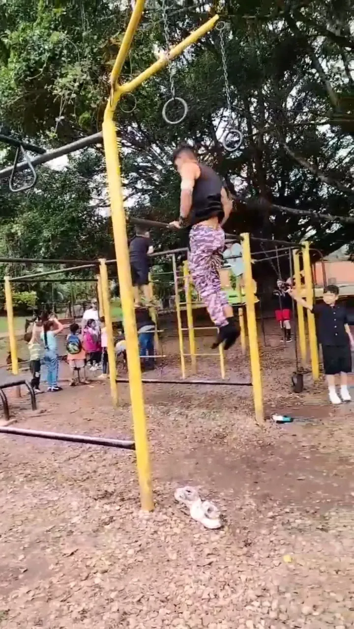 voovVwSbHAHIY0kA_1000156620.webp