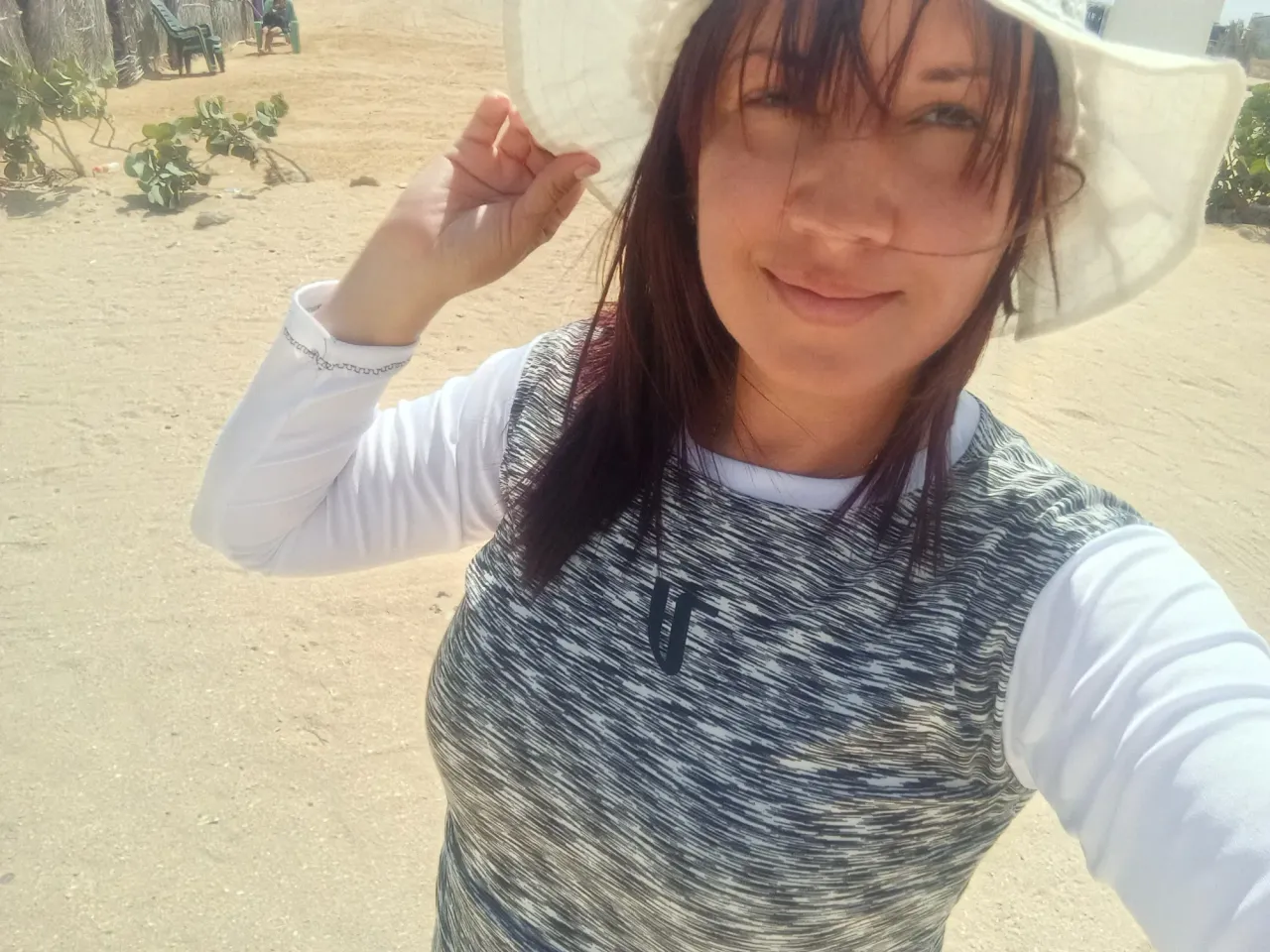 XNGPIiT21IxRDj5y_1001184671.webp