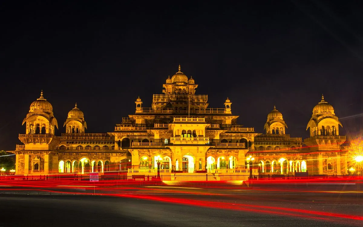 Albert_Hall_Museum_Night_View.jpg