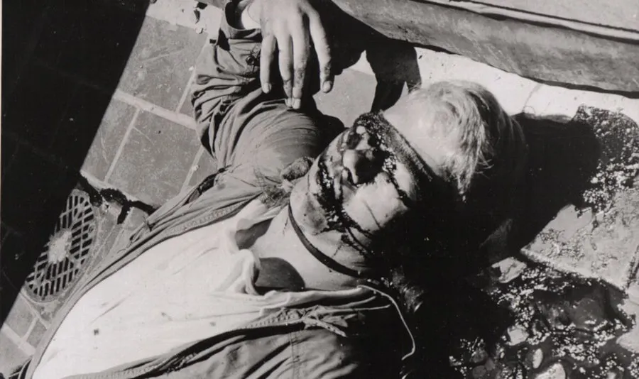 Body_of_Charles_Whitman_small.jpg