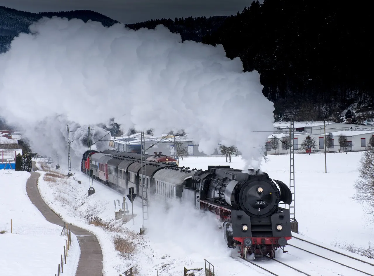 steam-locomotive-1975236_1280.jpg