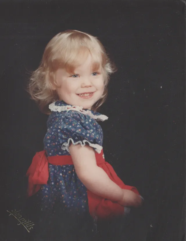 katie jen mills or ojenmills or olenmills mill  1983 professional pic red blue dress which crystal wore