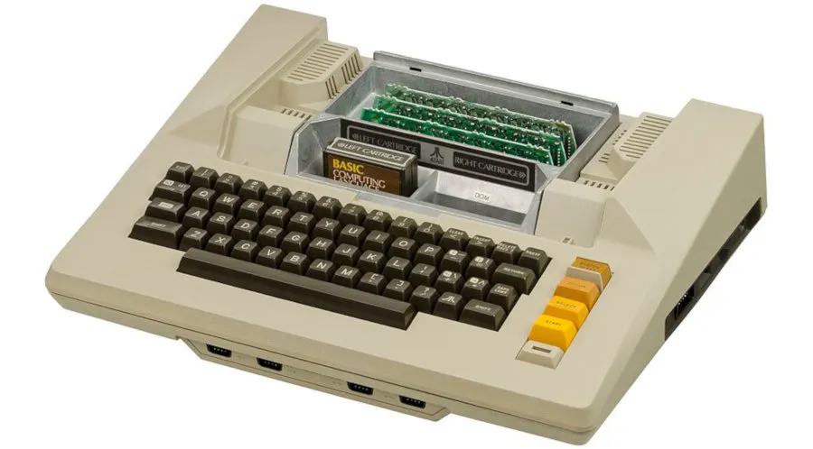 Atari-800-Computer-1979_small.jpg