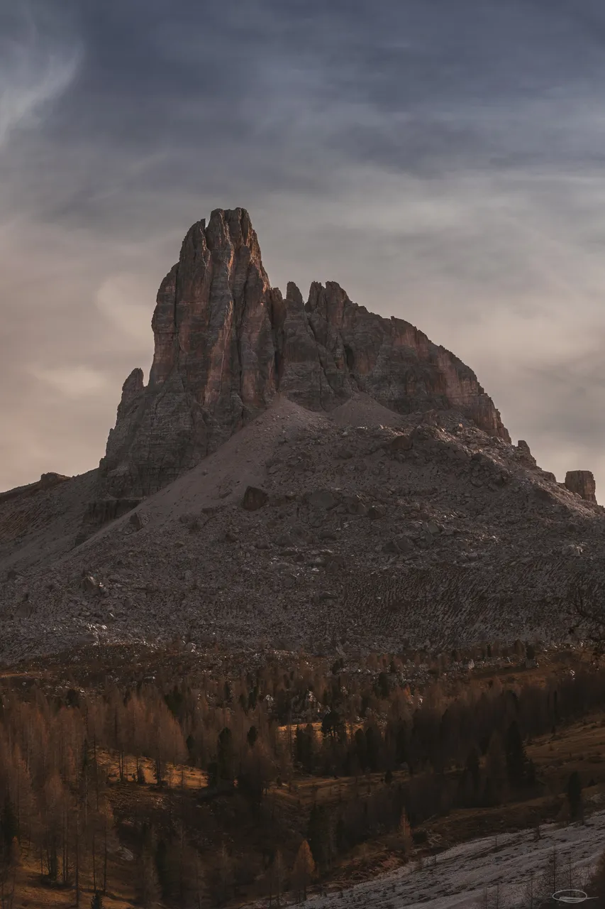 Hiking in the Dolomites: Passo di Giau to Lago Federa - Johann Piber