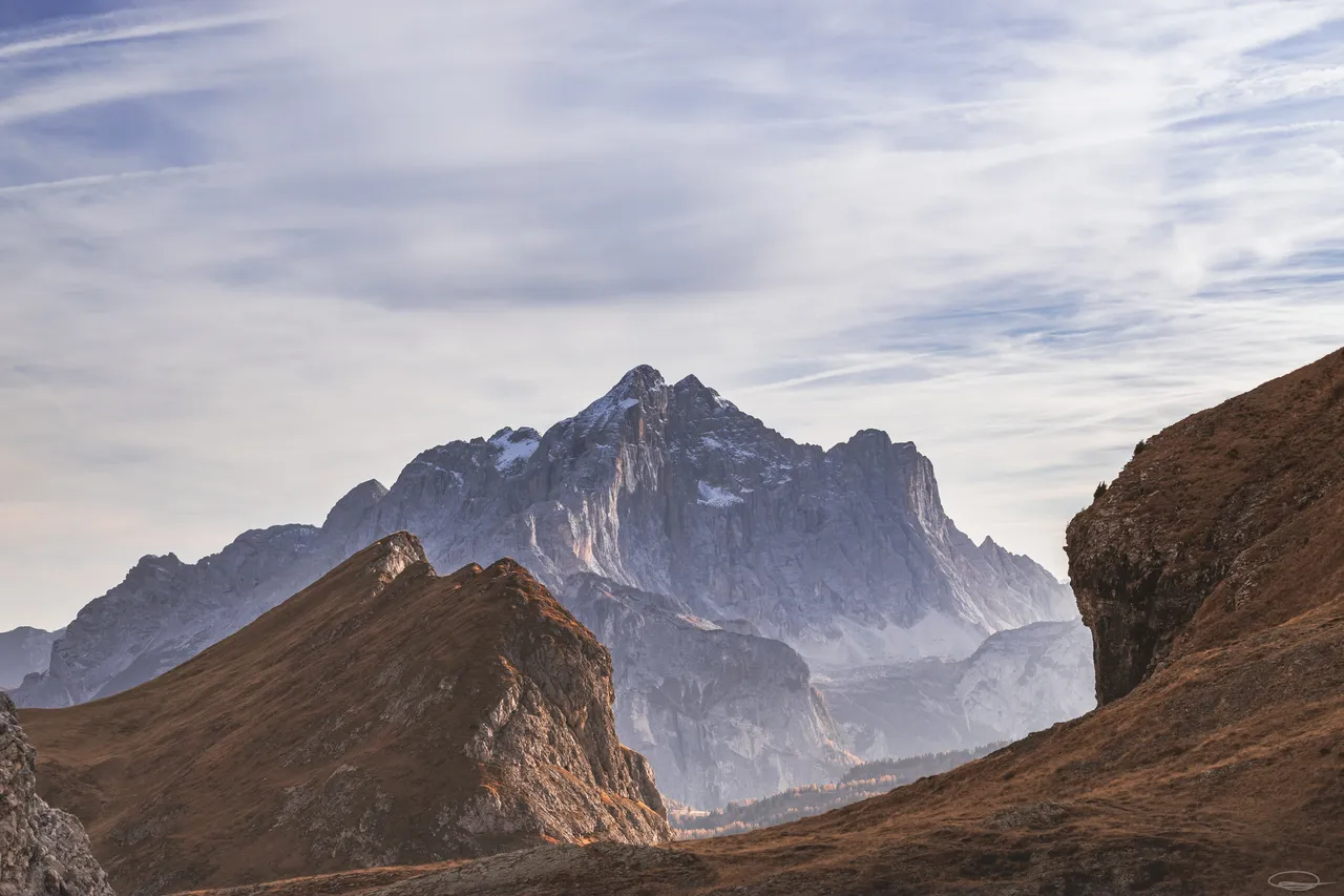 Hiking in the Dolomites: Passo di Giau to Lago Federa - Johann Piber