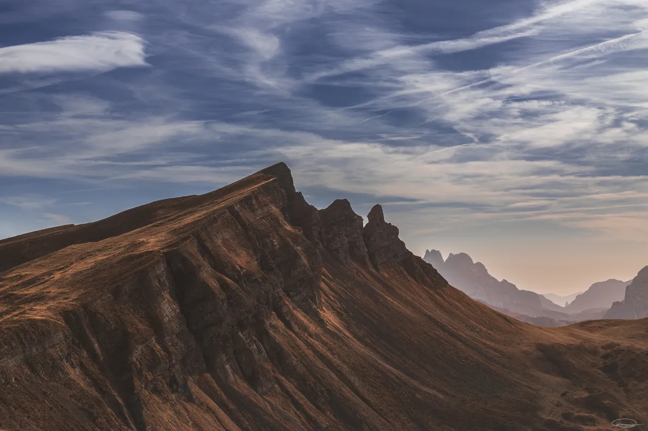 Hiking in the Dolomites: Passo di Giau to Lago Federa - Johann Piber