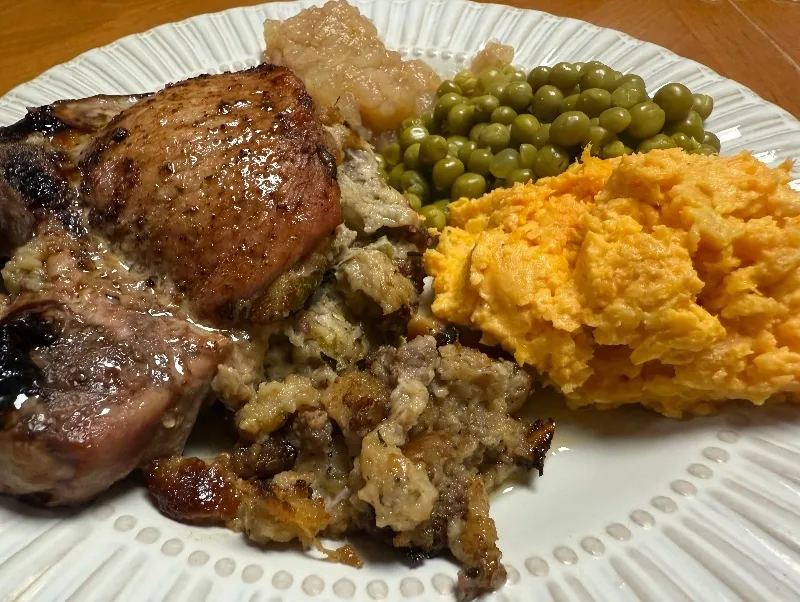 foodiesbeehive-stuffed-porkchops-9.jpg