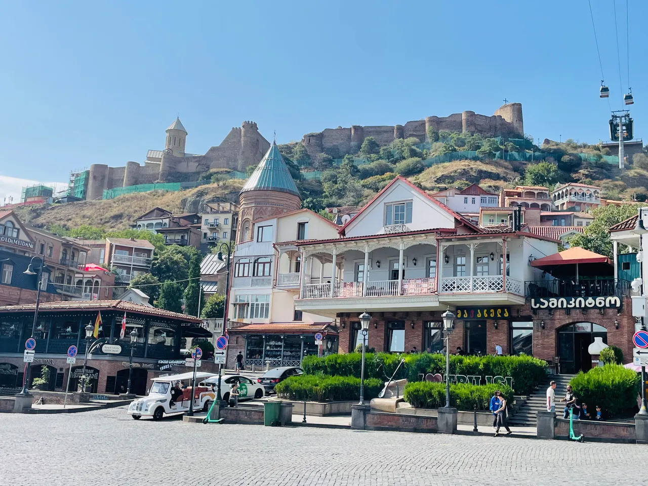 "1. Old Tbilisi_meidani closw.jpg"