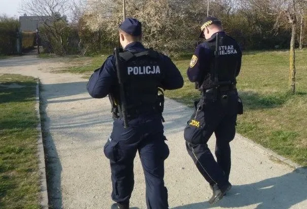 patrol-policja-straż-miejska.jpg