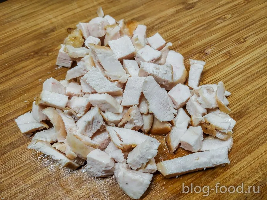 White chicken, mushroom and bean salad