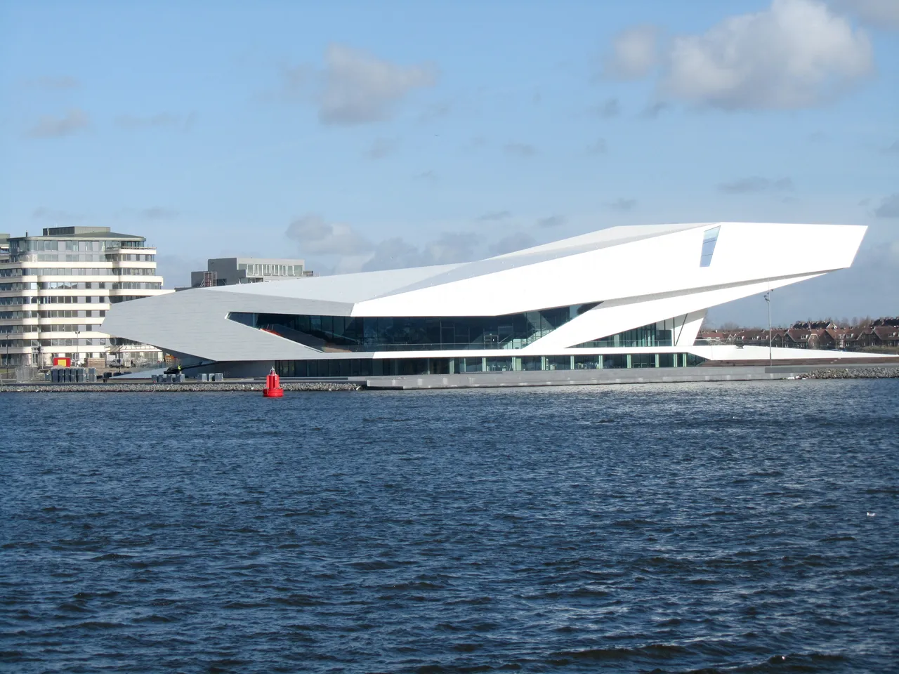 Eye Amsterdam (Wikipedia)