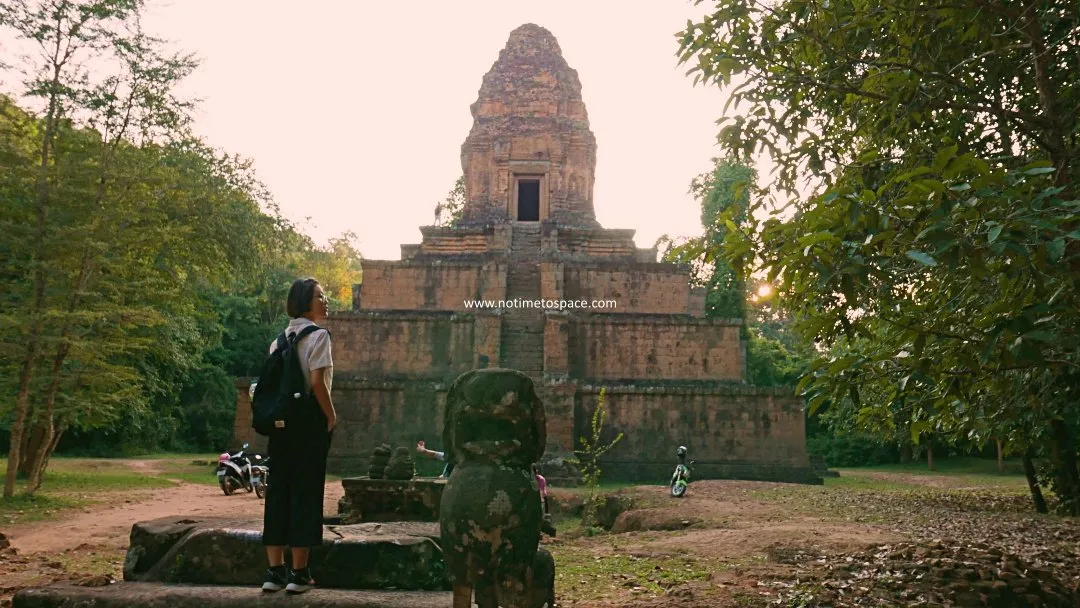 Baksei Chamkrong Temple