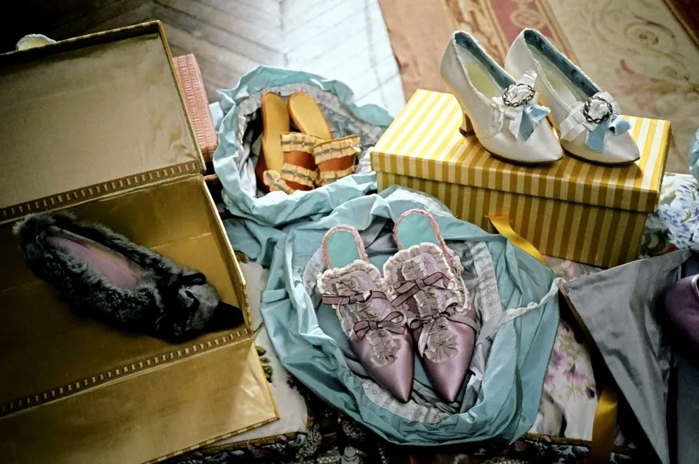 echocinematics_marieantoinette_shoes_costumer_costumes_wardrobe_canonero_coppola.jpeg