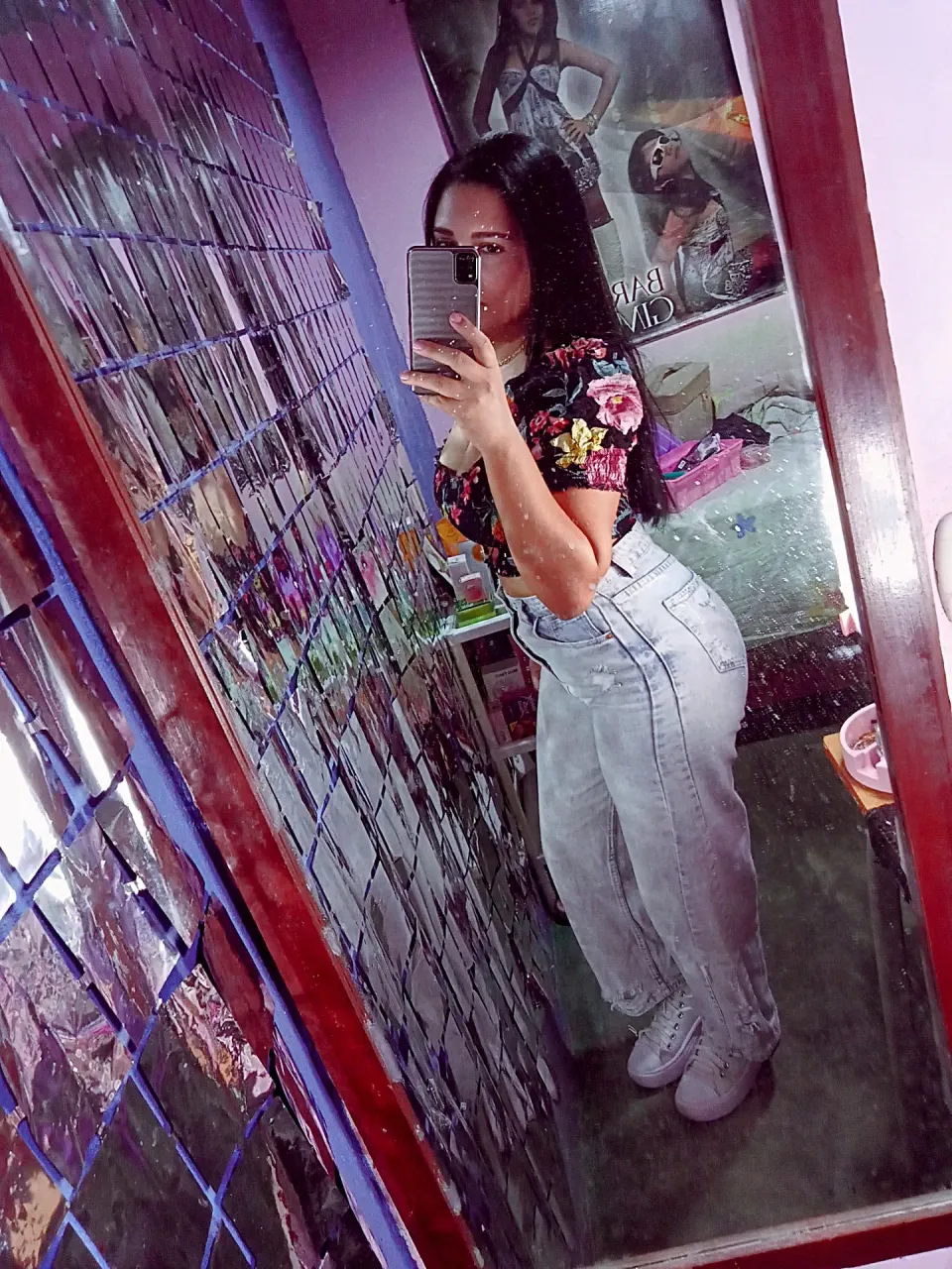 9OSyXecpQXY9ivam_20250402_213728_390.webp
