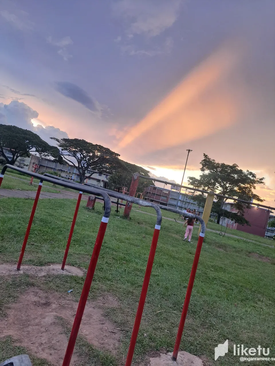 715vQylCfbIkEeSn_20240715_190636.webp