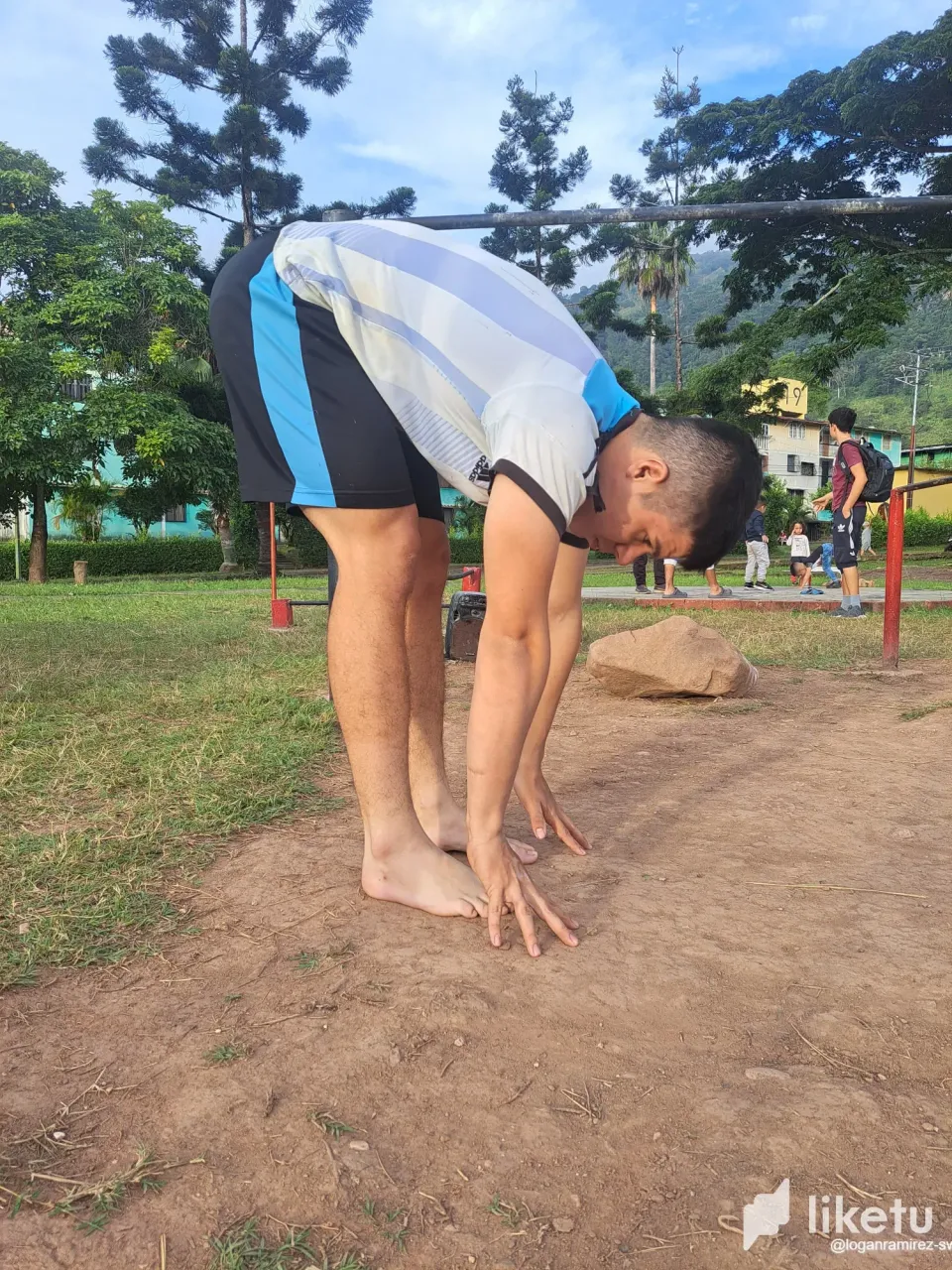 mmyro7vO6j05U9LT_20240805_181704.webp
