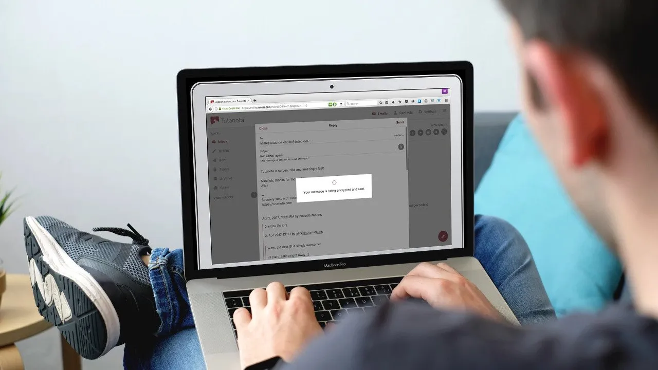 Tutanota mockup_tutanota_secure_email1.jpg