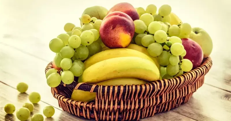 47975-fruit-basket-pexels-1200.1200w.tn.webp
