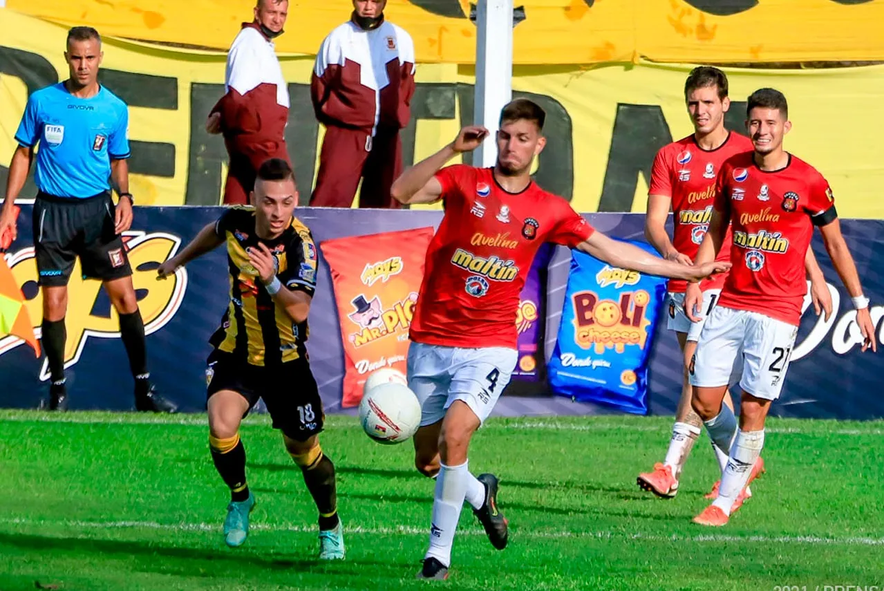 FOTO-NOTA-WEB-2021FINALCLASICO281121.jpg