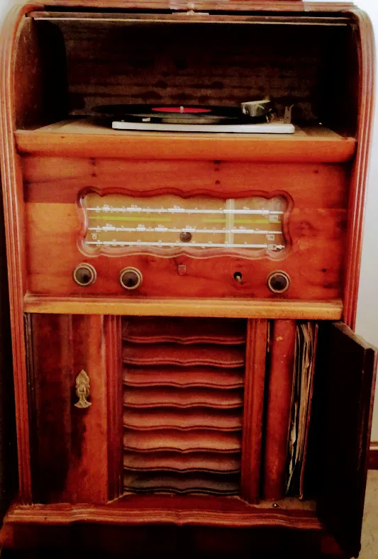 record olayer.jpg