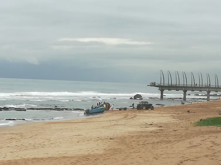 single photo boat on beach.jpg