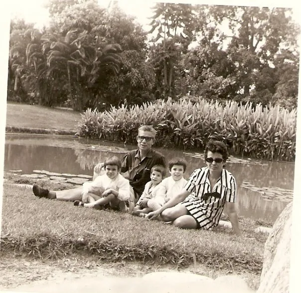 Infancia Familia en el Parque del Este.jpg