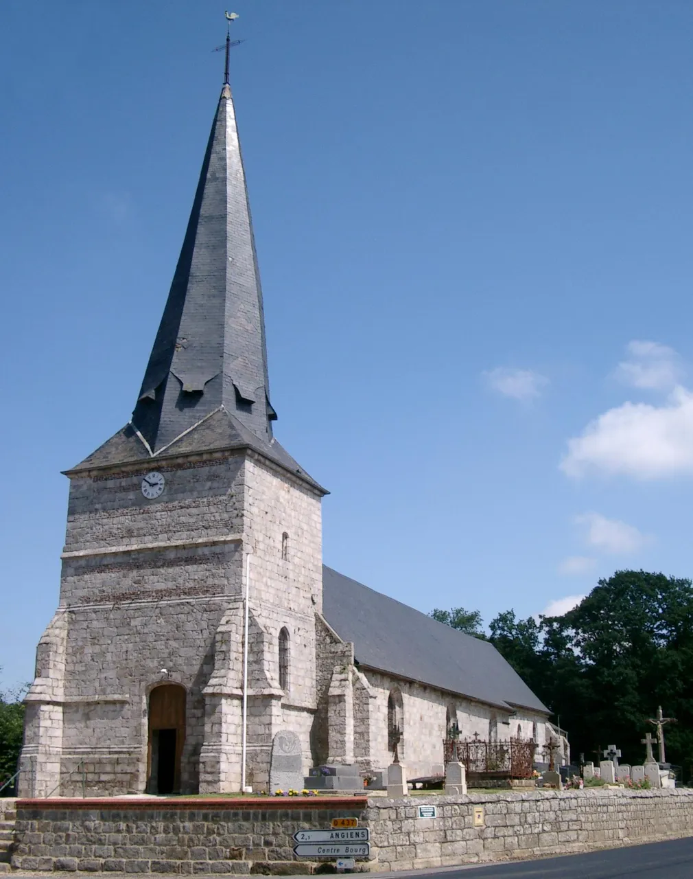 houdetot-church_32485244_o.jpg
