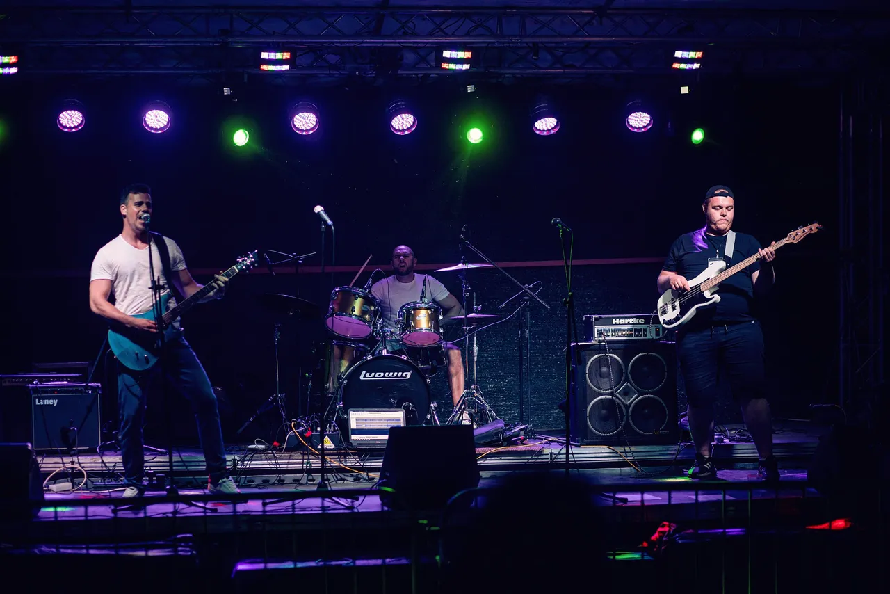 Valley Echo Rock Fest 25.jpg