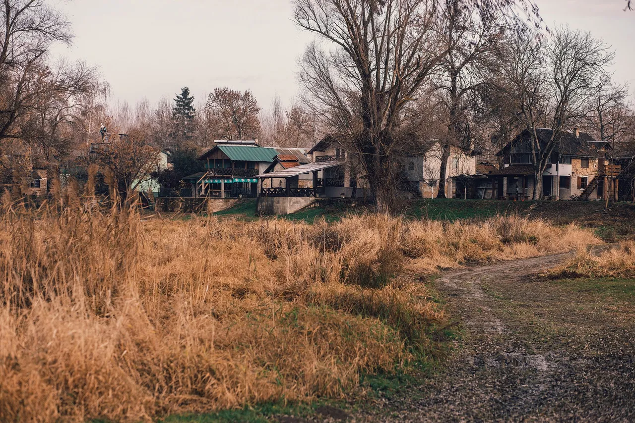Vagoni apatin.jpg