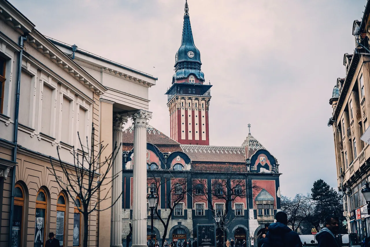 subotica city hall.jpg
