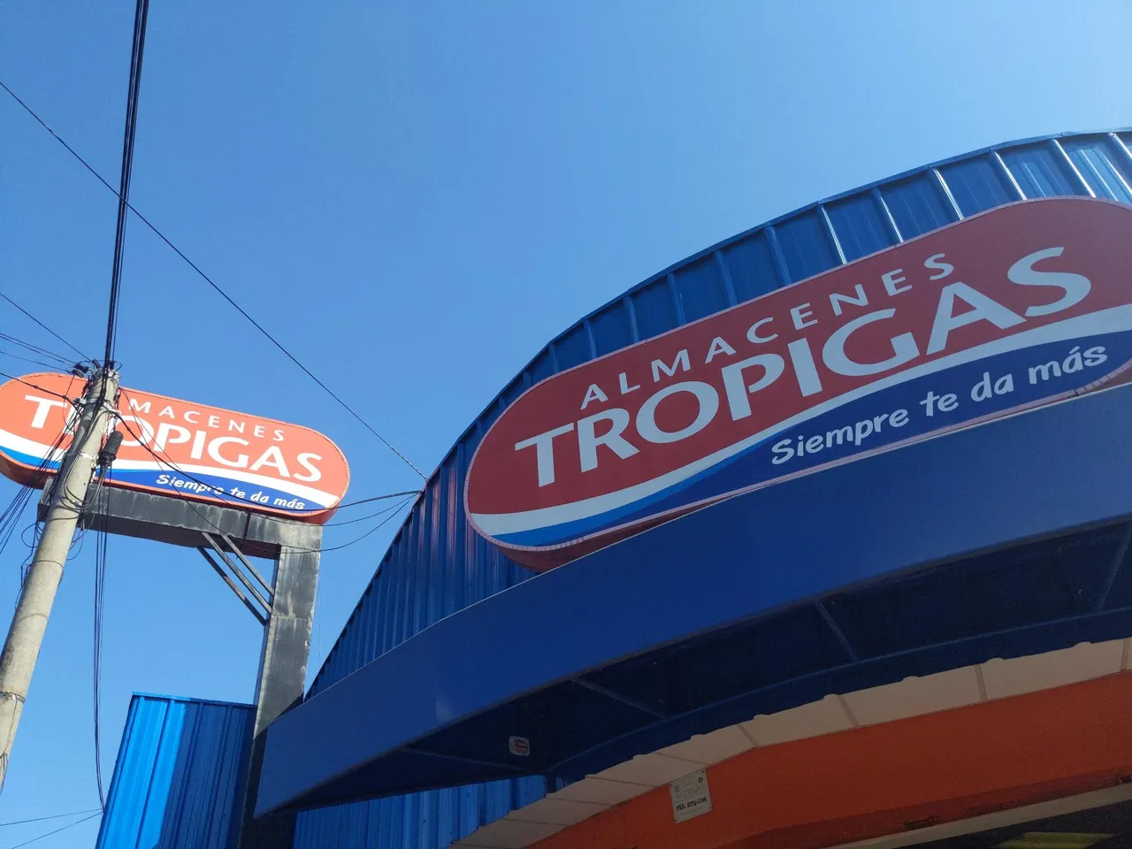 electronics_store.jpeg