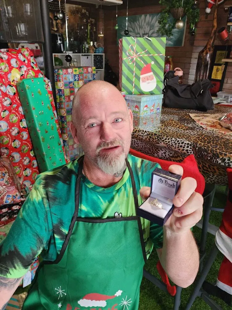 355169429_166016556453184_3136883742990417712_n.jpg