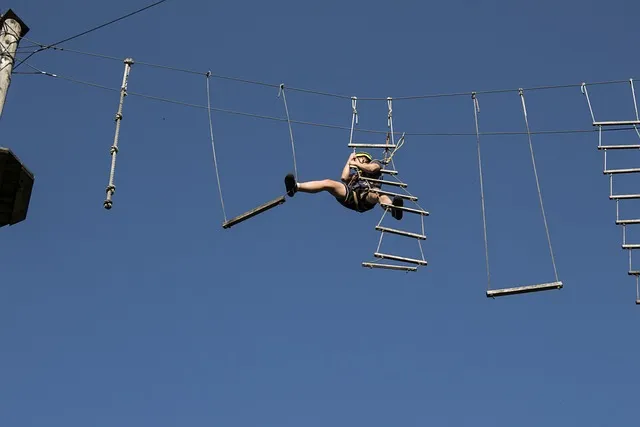 high-ropes-course-3716520_640.jpg