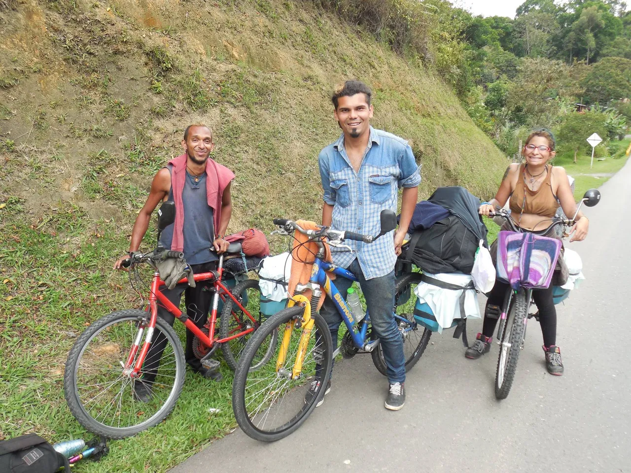 viajando bicicleta palmira popayan.jpg