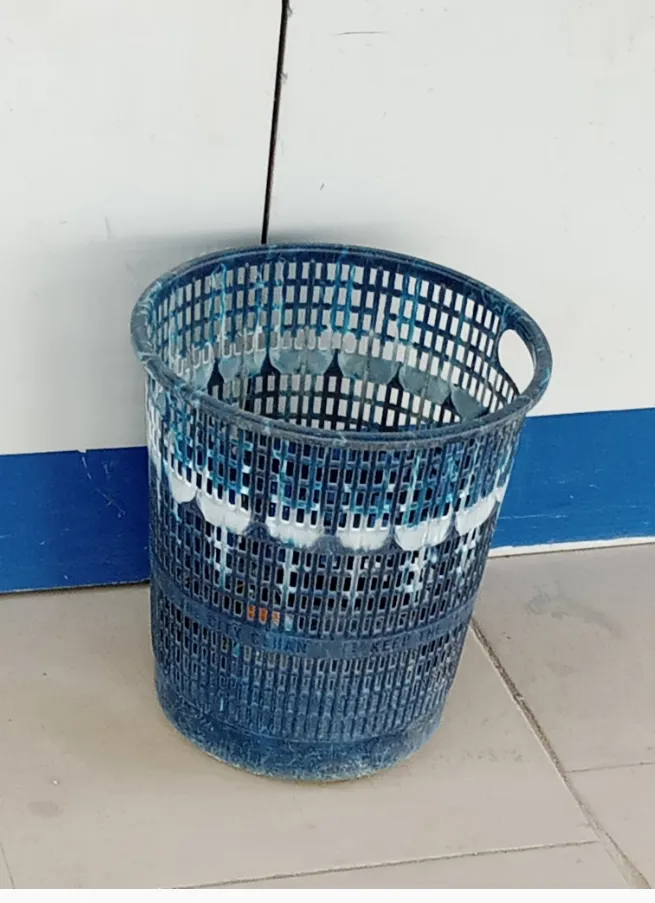 waste bin 1.png