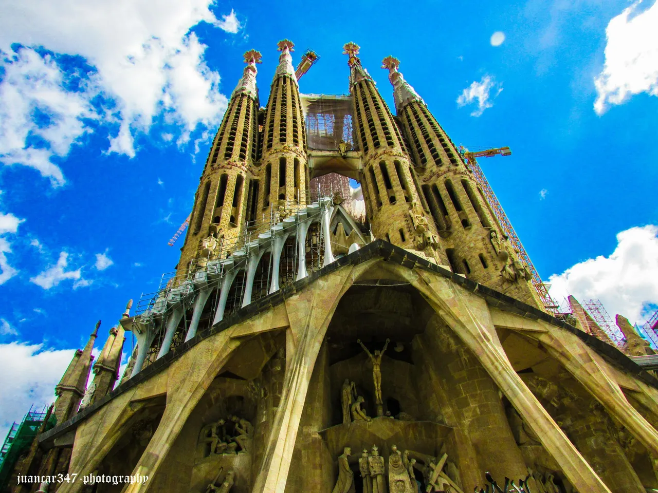 BARCELONA 2014 041_edited.jpg