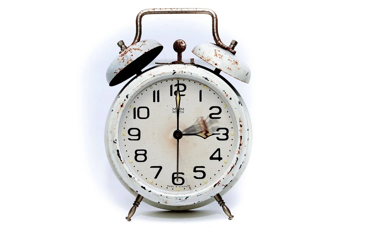 alarm-clock-2175382_1280.jpg
