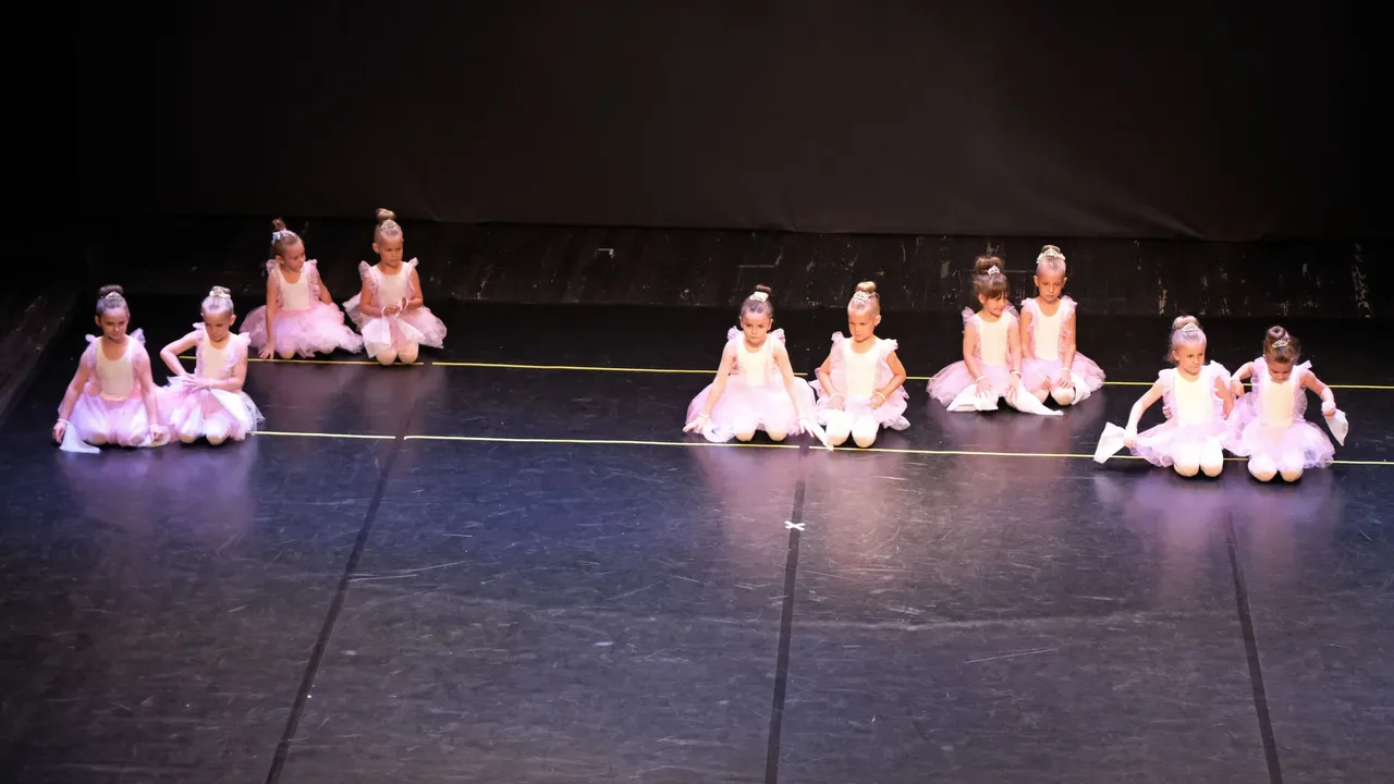 DSCF8910_cr.jpg