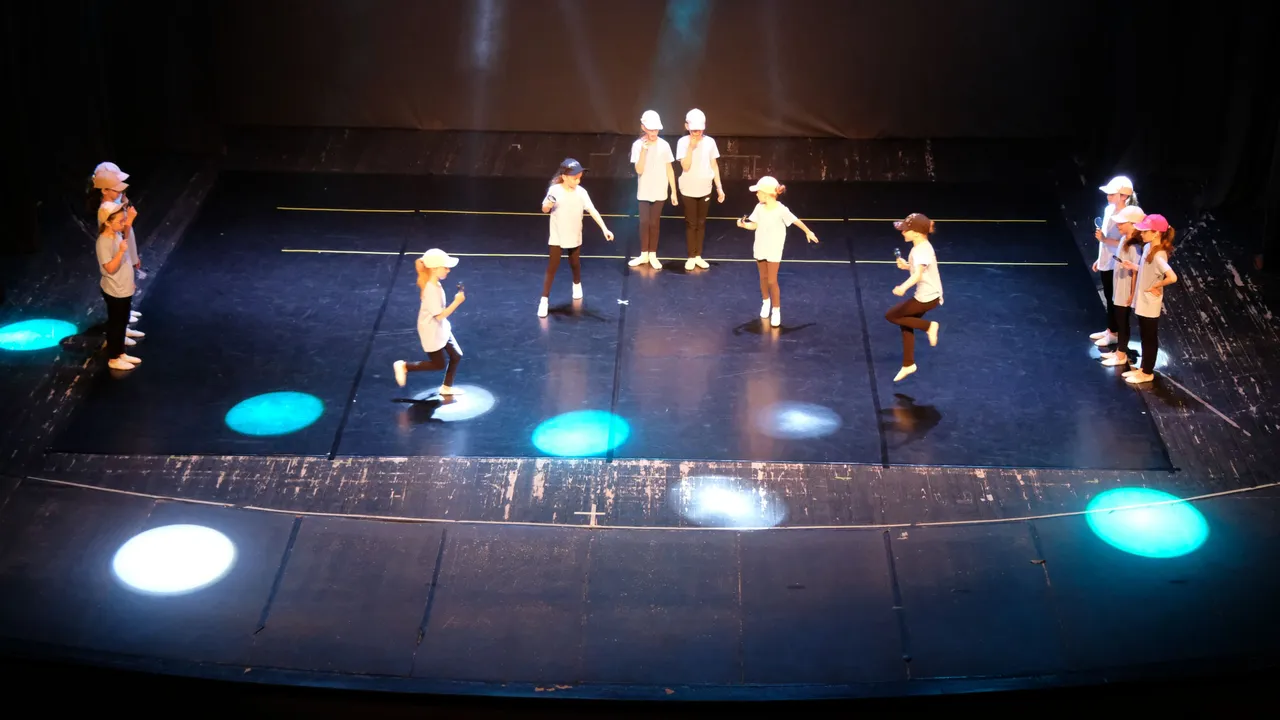 DSCF8958_cr.jpg