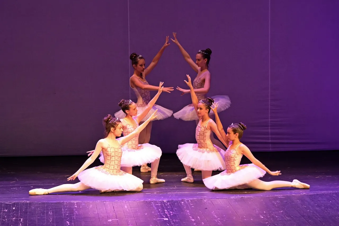 DSCF9336_crfs_cr-swanlake-hive.jpg