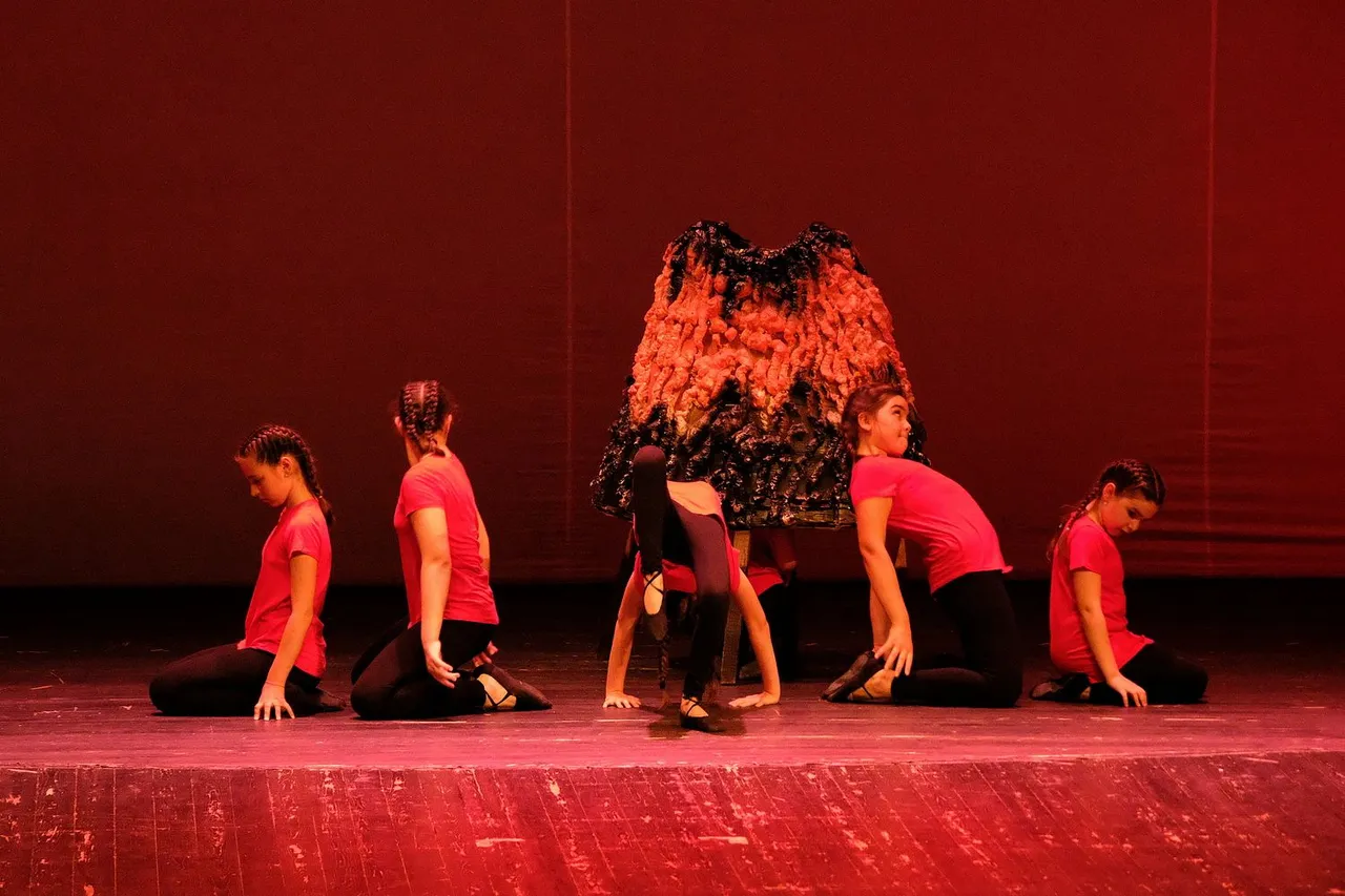 DSCF9528-rot_cr-sparta-hive.jpg