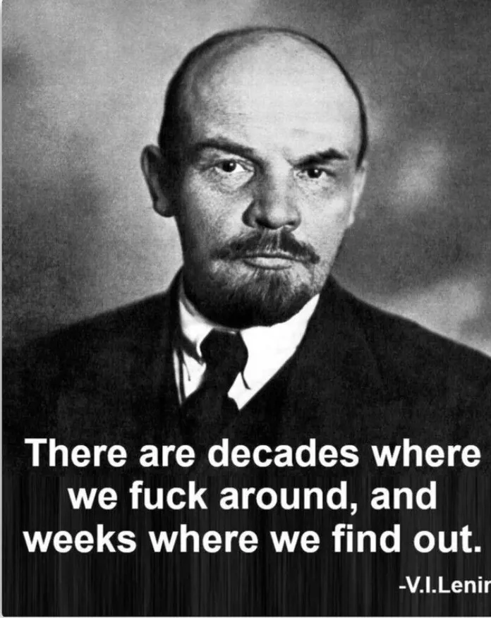 Lenin-Decades-Fup5V8OXwAUWAJ2.jpg