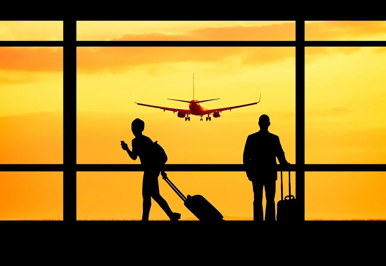 airport-6086161_1280.webp
