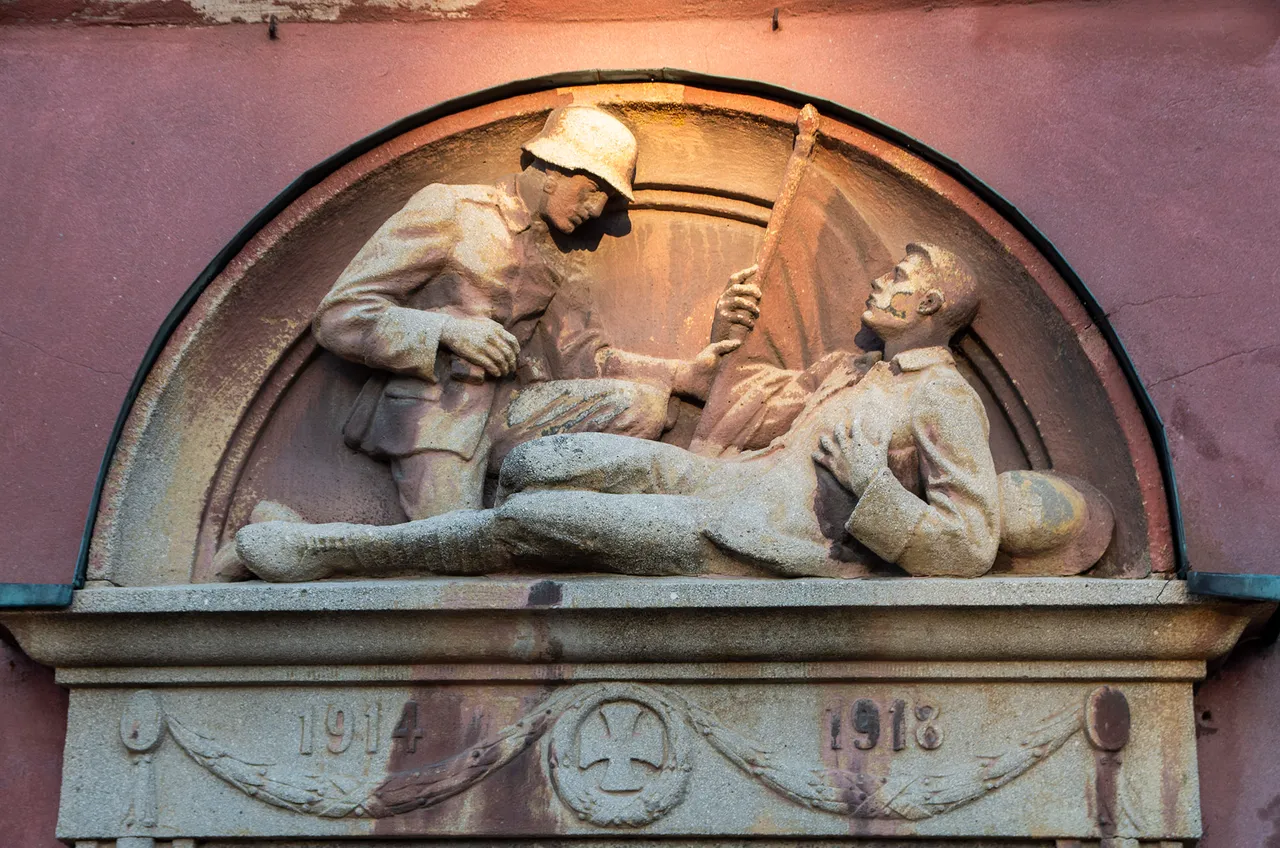 IMGP7408c.jpg
