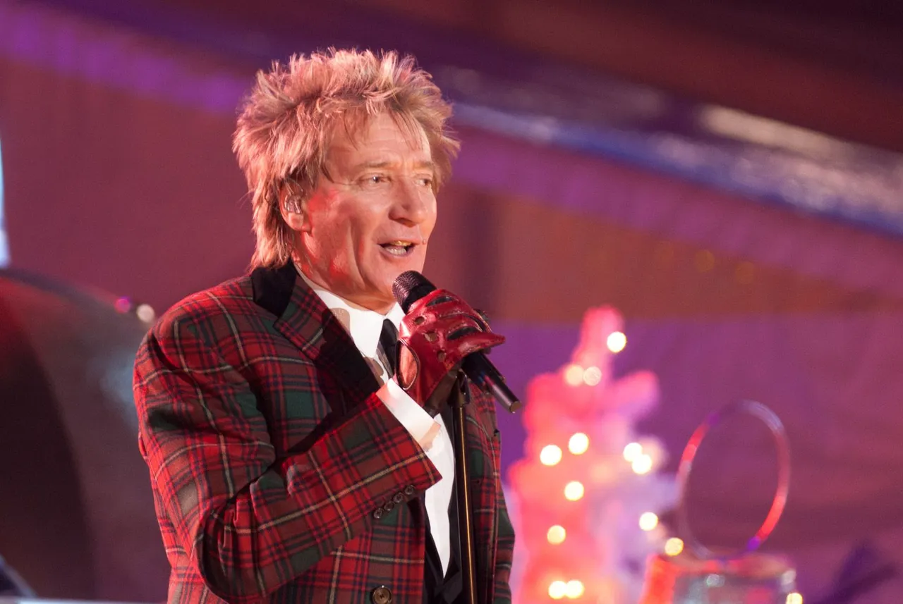 2012RodStewart.jpg